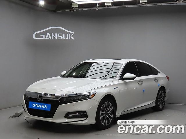 Honda Accord 10-го поколения 2.0 Hybrid Touring - фото 1
