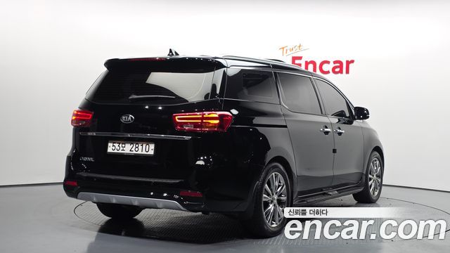 Kia Carnival Новый 9-Seater Noblesse Special - фото 1