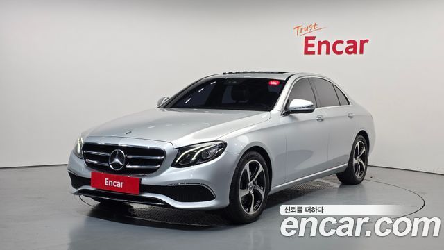 Mercedes-Benz E-Class W213 E250 Avantgarde - фото 0