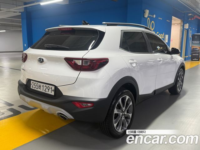 Kia Stonic 1.4 Trendy - фото 1