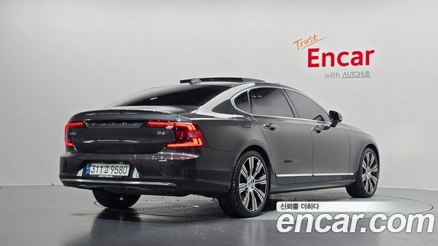 Volvo S90 B6 AWD Ultimate Bright - фото 1