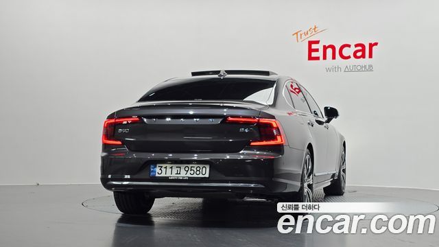Volvo S90 B6 AWD Ultimate Bright - фото 3