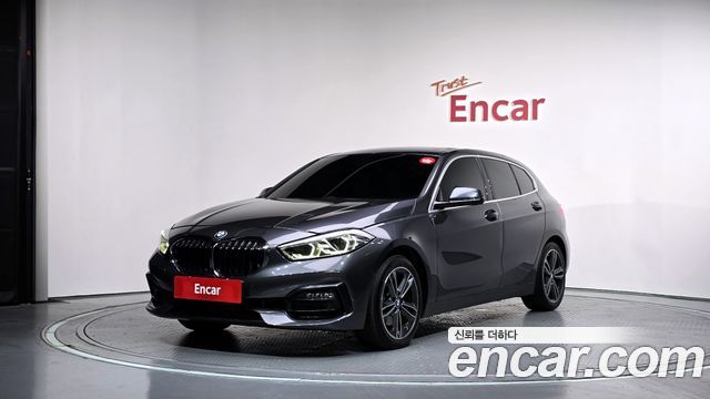BMW 1-Series F40 118d Sport - фото 0