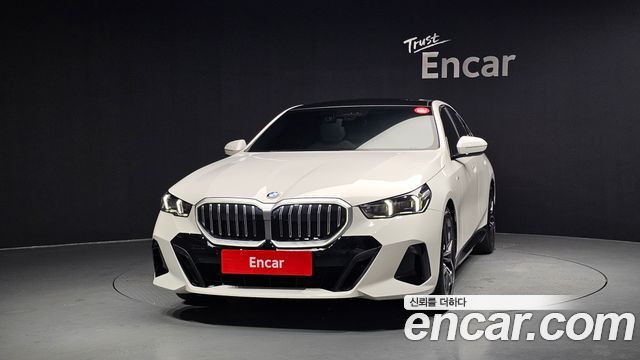 BMW 5-Series G60 520i M Sport - фото 2