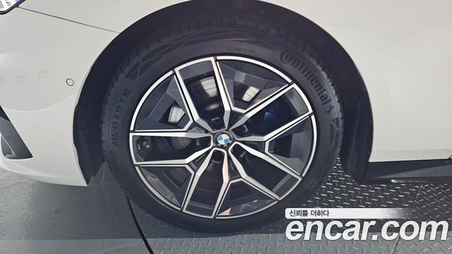 BMW 5-Series G60 520i M Sport - фото 4