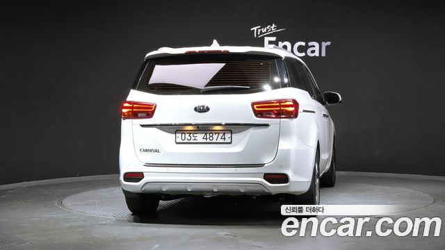 Kia Carnival Новый 9-Seater Prstige - фото 3