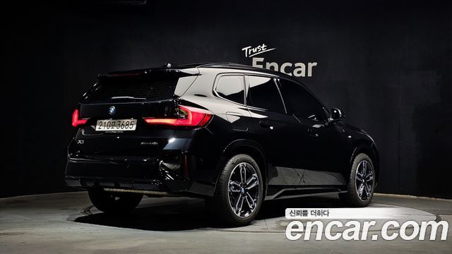BMW X1 U11 xDrive 20i M Sport - фото 1