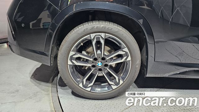 BMW X1 U11 xDrive 20i M Sport - фото 4