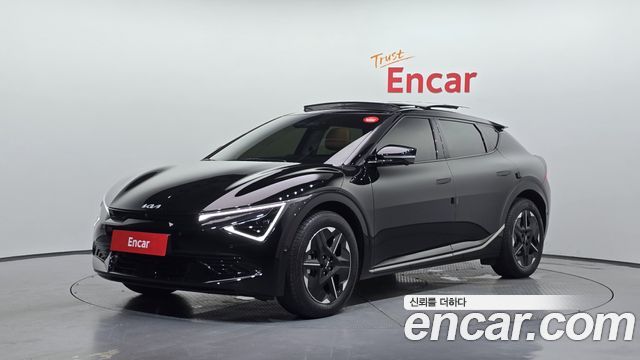 Kia EV6 Новый Standard 2WD Earth - фото 0