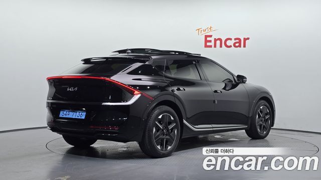 Kia EV6 Новый Standard 2WD Earth - фото 1