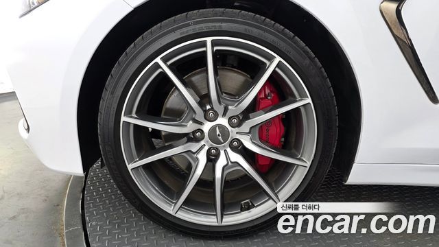 Genesis G70 2.0T AWD Sport Package - фото 4