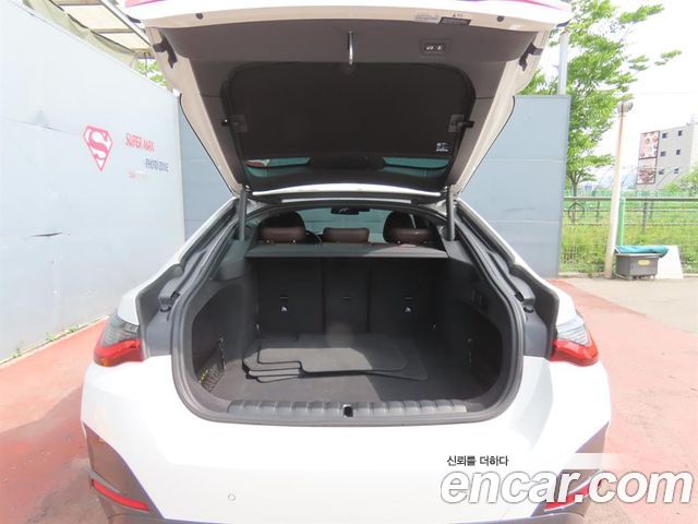 BMW i4 eDrive40 M Sports Pro - фото 4