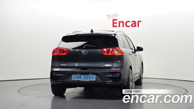 Kia Niro EV Noblesse - фото 3