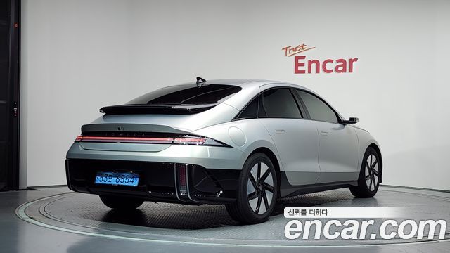 Hyundai Ioniq6 Long Range AWD Prestige - фото 0