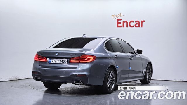 BMW 5-Series G30 520d xDrive M Sport Package Plus - фото 1