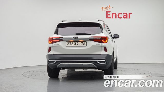 Kia Seltos Gasoline 1.6 Turbo 2WD Signature - фото 3