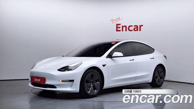 Tesla Model 3 Long Range AWD - фото 0