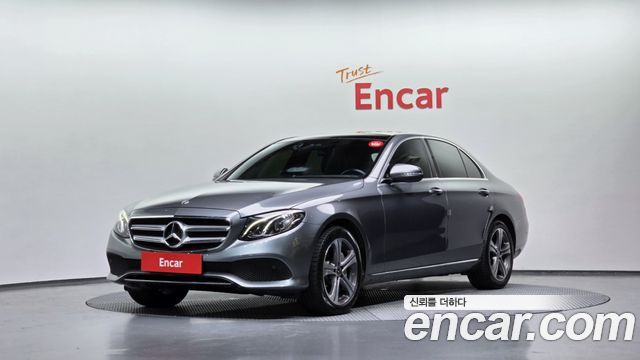 Mercedes-Benz E-Class W213 E300 Avantgarde - фото 0