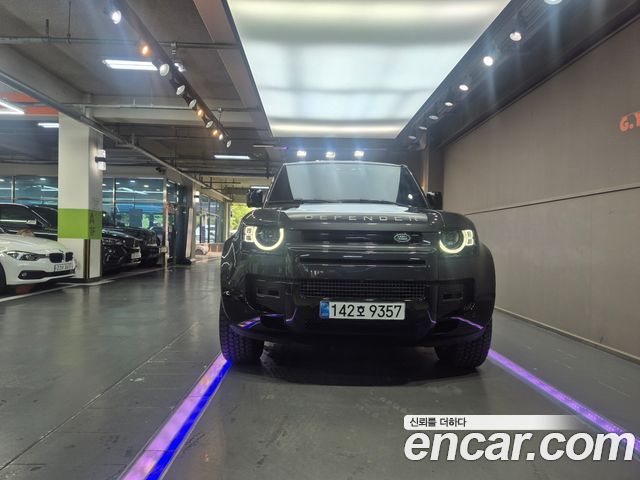 Land Rover Defender L663 110 D250 X-Dynamic SE - фото 0
