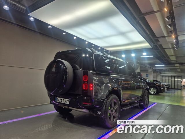 Land Rover Defender L663 110 D250 X-Dynamic SE - фото 2