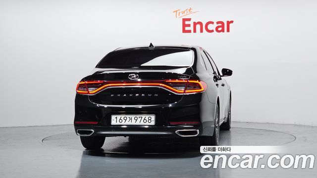 Hyundai Grandeur IG, гибрид Exclusive Special - фото 3