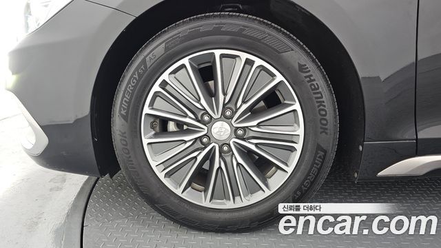 Hyundai Grandeur IG, гибрид Exclusive Special - фото 4