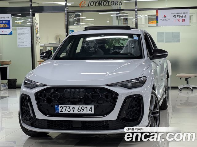 Audi Q5 45 TFSI Quattro S Line Black Edition Sport Back - фото 0