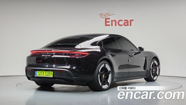 Porsche Taycan 4S - фото 0