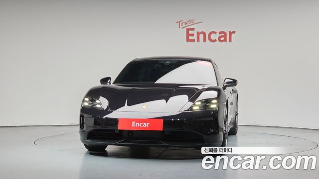 Porsche Taycan 4S - фото 1