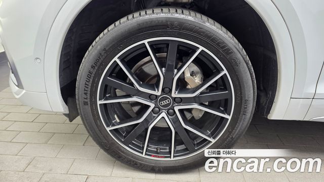 Audi Q5 FY 45 TFSI Quattro Premium Sportback - фото 4