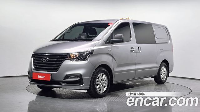 Hyundai Starex Новый Van 5-Seater Smart - фото 0
