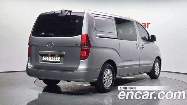 Hyundai Starex Новый Van 5-Seater Smart - фото 1