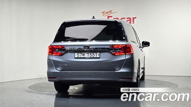 Honda Odyssey 3.5 5th - фото 3