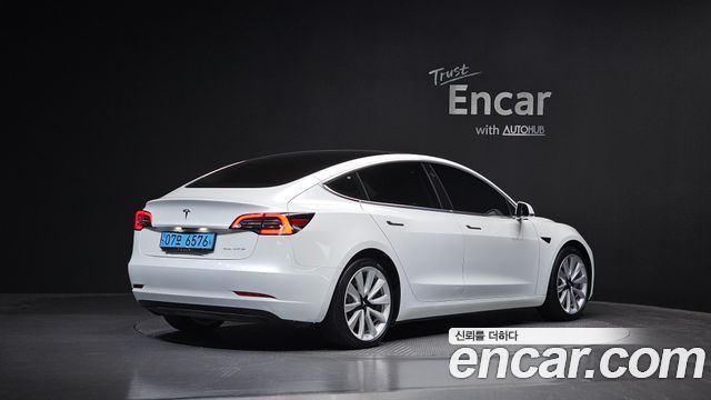 Tesla Model 3 Long Range AWD - фото 0