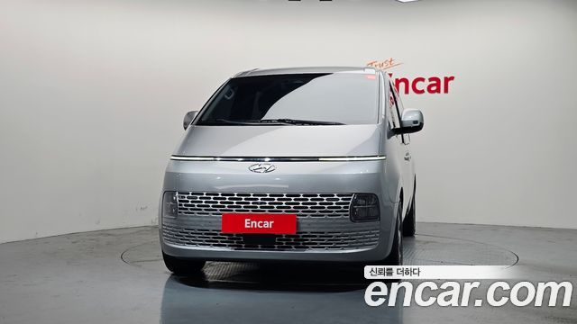 Hyundai Staria Tourer 11-Seater Modern - фото 2