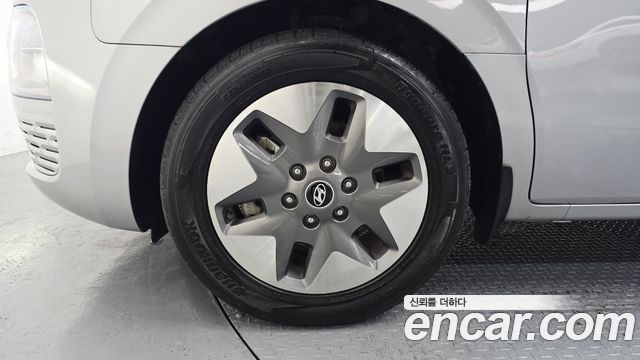 Hyundai Staria Tourer 11-Seater Modern - фото 4