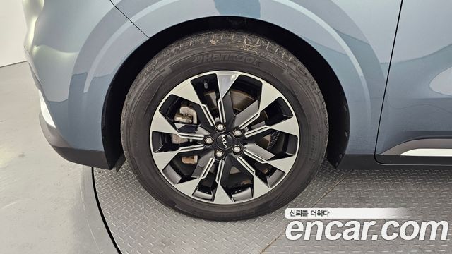 Kia Carnival 4-го поколения 9-Seater Signature - фото 4