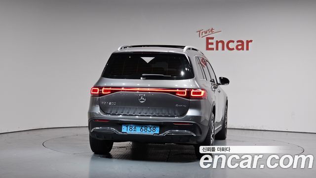 Mercedes-Benz EQB X243 EQB300 4MATIC AMG Line - фото 2