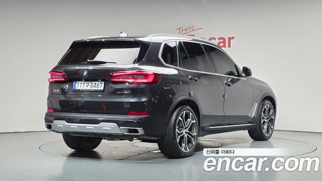 BMW X5 G05 xDrive 40i xLine - фото 0