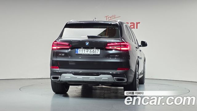 BMW X5 G05 xDrive 40i xLine - фото 2