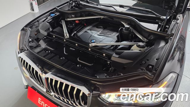 BMW X5 G05 xDrive 40i xLine - фото 4