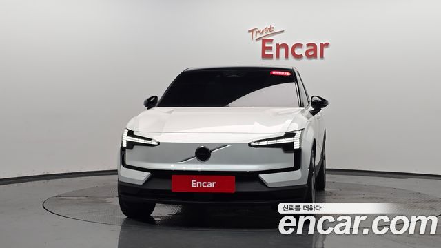 Volvo EX30 Ultra - фото 1