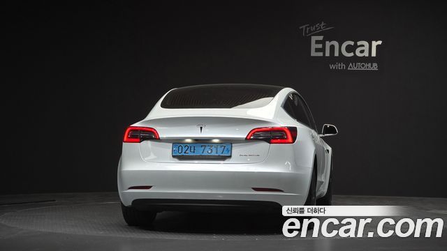 Tesla Model 3 Long Range AWD - фото 2