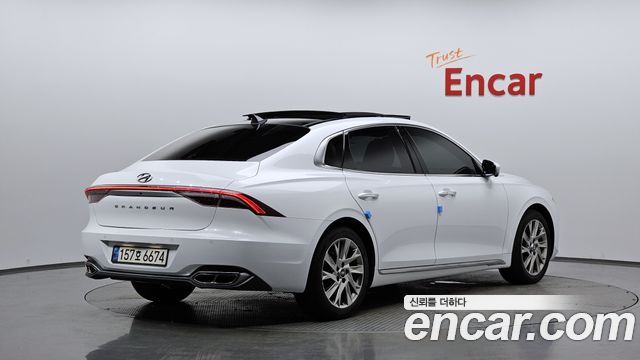 Hyundai Grandeur Новый IG, гибрид Calligraphy - фото 0