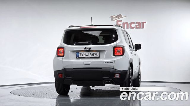 Jeep Renegade 1.3 Limited - фото 2