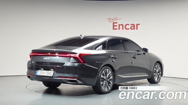 Kia K8 2.5 Gasoline 2WD Signature - фото 1