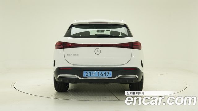 Mercedes-Benz EQA H243 EQA250 AMG Line - фото 3