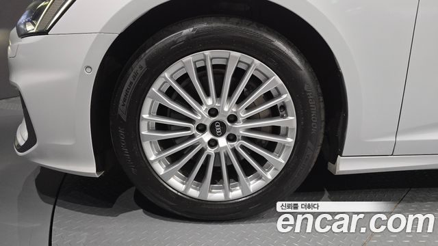 Audi A6 C8 45 TFSI Quattro Premium - фото 4