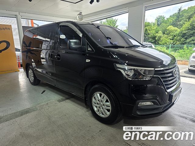Hyundai Starex Новый Van 5-Seater Smart - фото 1
