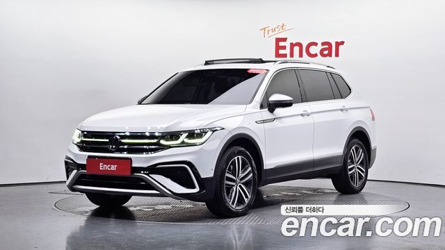 Volkswagen Tiguan 2.0 TSI Prestige - фото 0